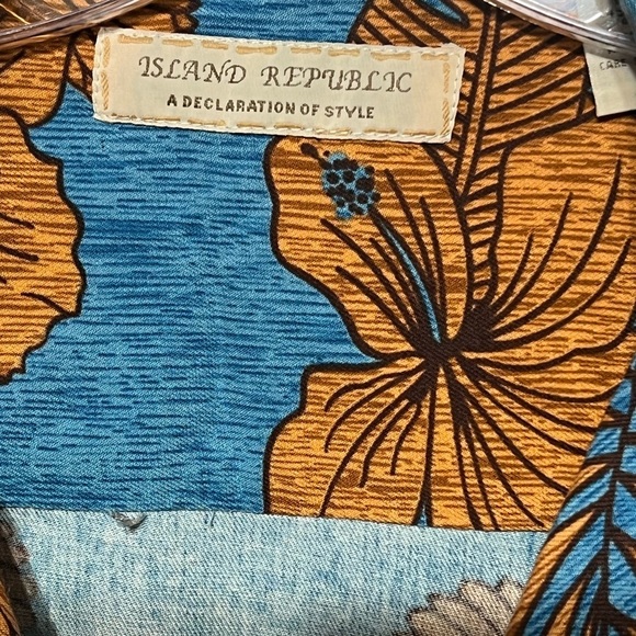 Island Republic Tropical Shirt Blue Short Sleeve Button Up Vacation Resort Wear - Picture 6 of 7